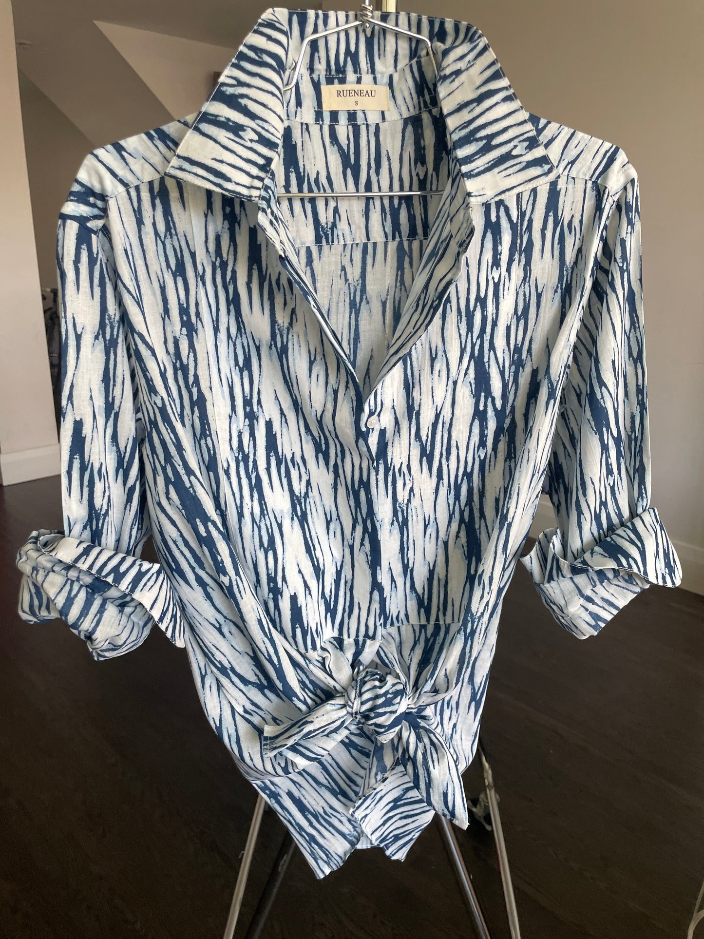 THE TUXEDO SHIRT