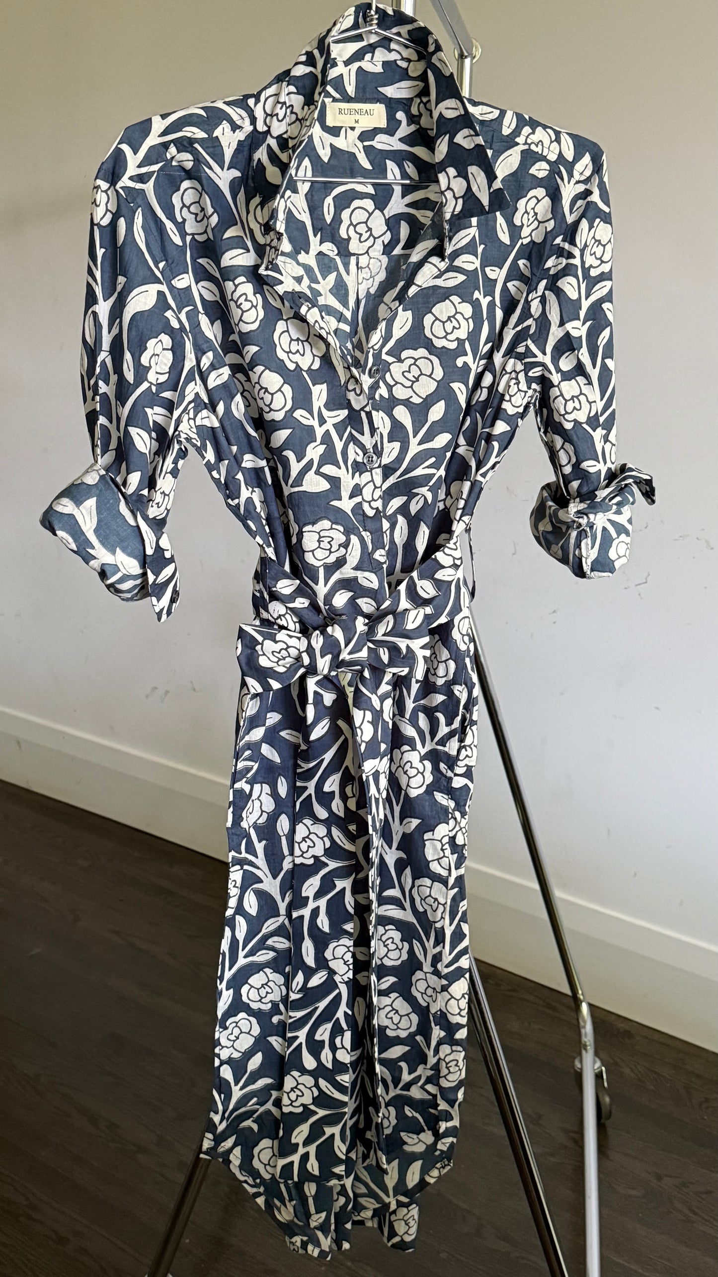 THE SHIRT DRESS