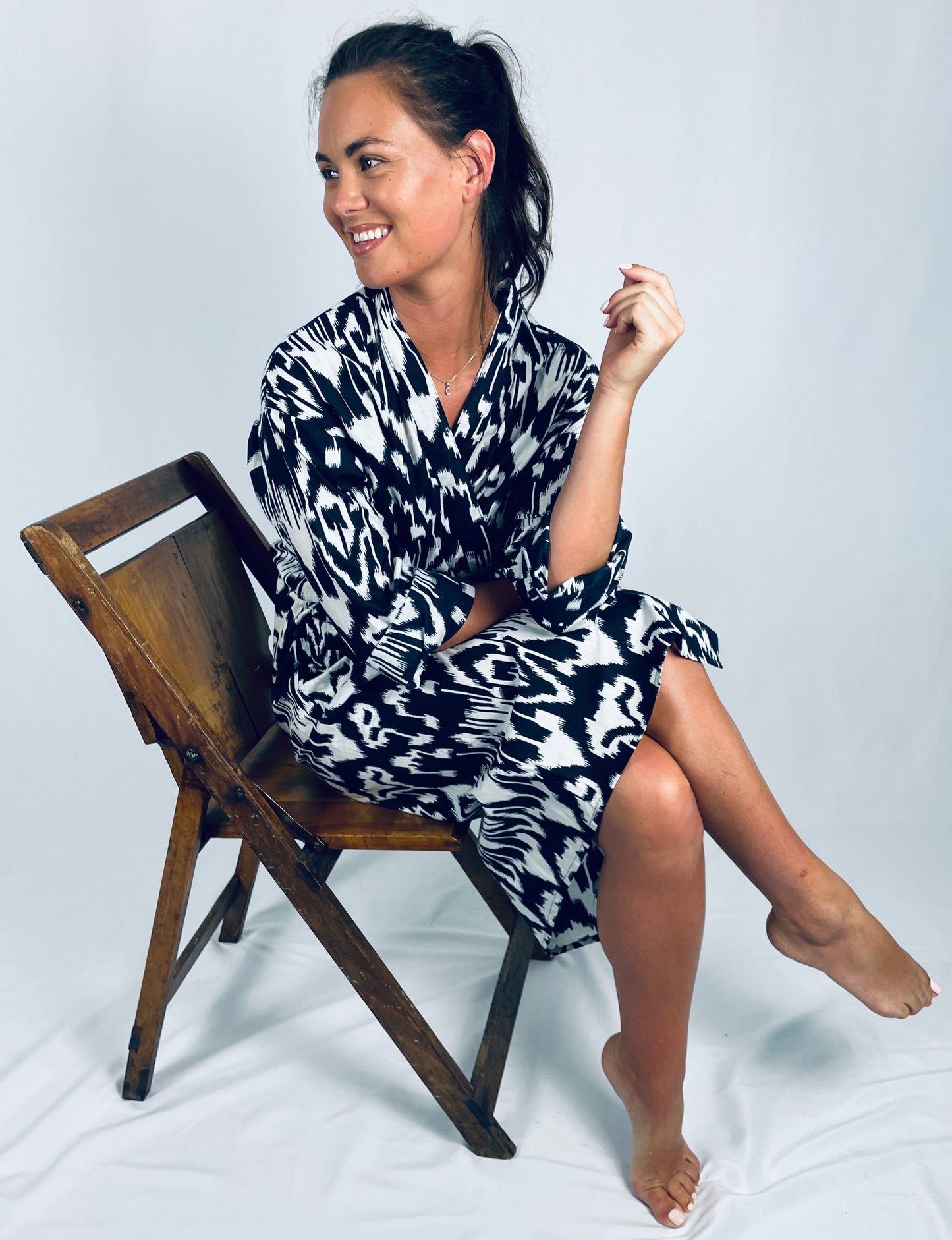 THE WEIGHTLESS ROBE