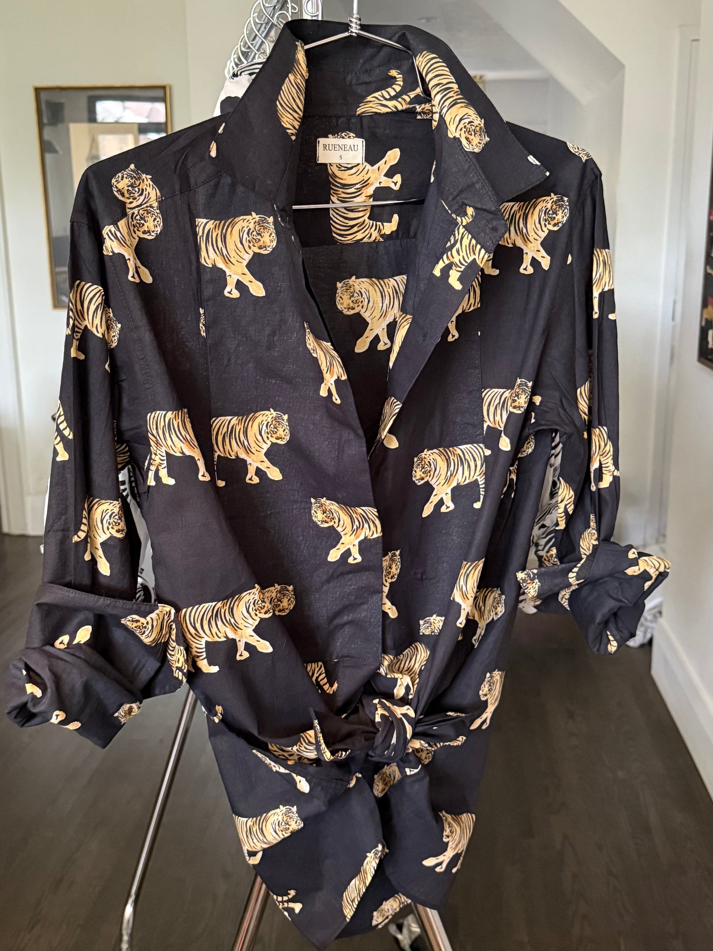 THE TUXEDO SHIRT