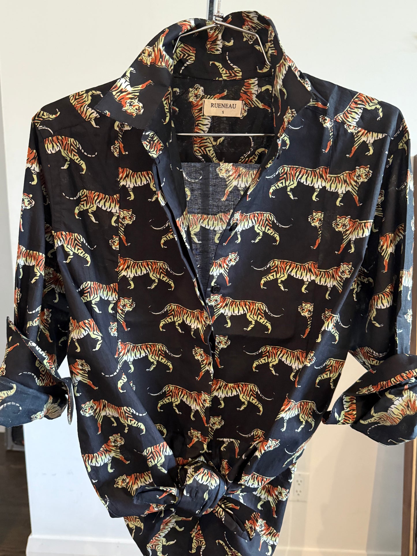 THE TUXEDO SHIRT